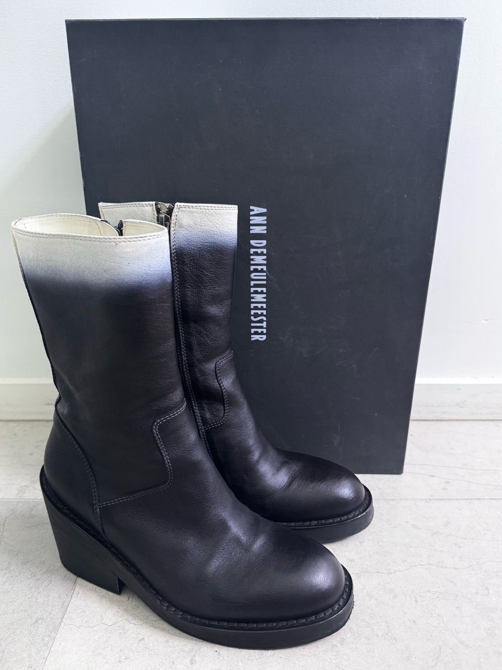Ann Demeulemeester Black Leather Mid-Calf Boots & White Ombre Top size IT 36/6